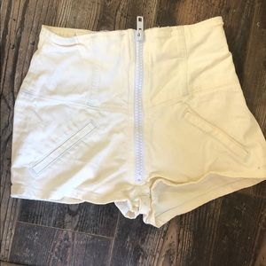 CARMAR OFF WHITE SHORTS